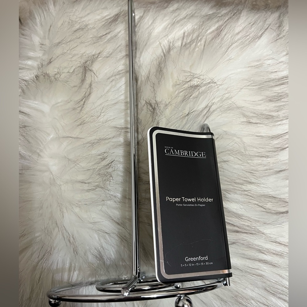 Cambridge Paper Towel Holder